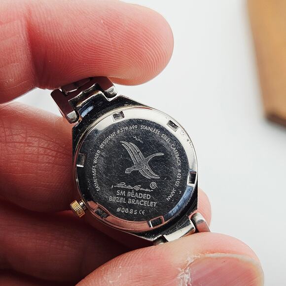 Eddie Bauer Women's Round Dial Two Tone Watch Classic Contemporary Minimalist - Picture 6 of 7